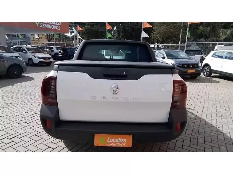 Renault Duster Oroch Branco 6