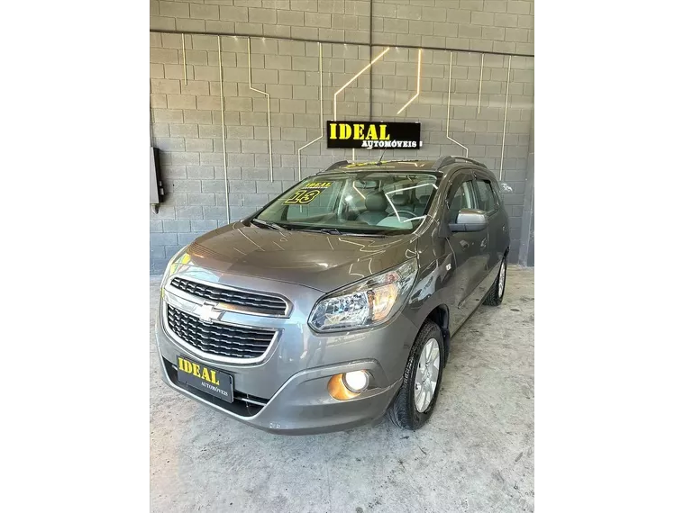 Chevrolet Spin Cinza 4