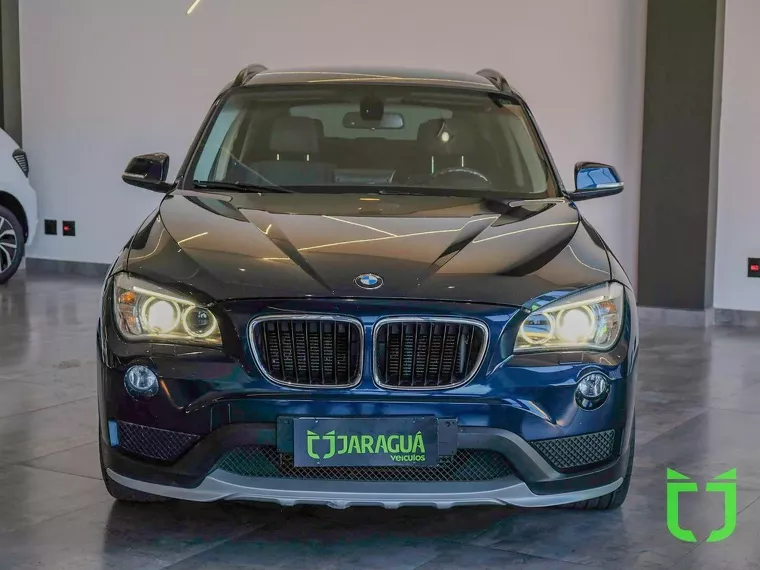 BMW X1 Azul 11