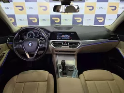 BMW 320i
