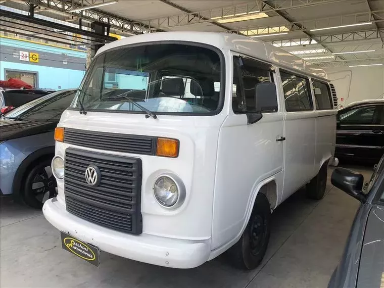 Volkswagen Kombi Branco 7