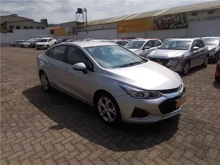 Chevrolet Cruze Prata 2