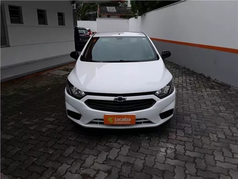 Chevrolet Onix Branco 2