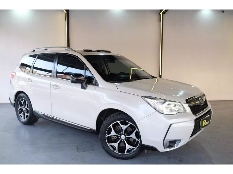 Subaru Forester Branco 1