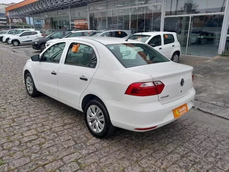 Volkswagen Voyage Branco 9