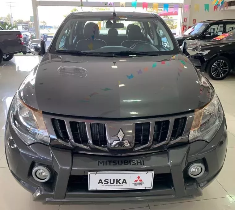 Mitsubishi L200 Triton Cinza 20