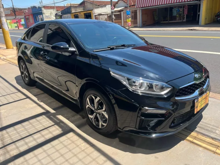 KIA Cerato Preto 2