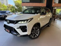 Toyota Hilux SW4