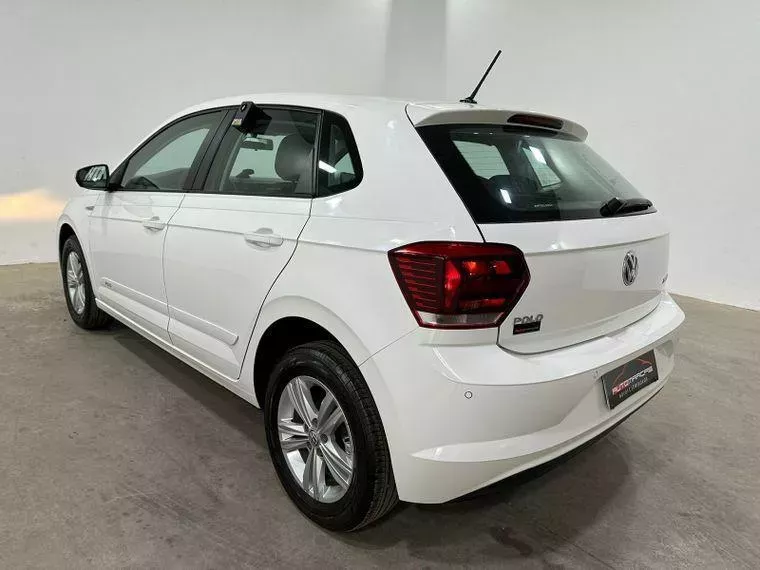 Volkswagen Polo Hatch Branco 6