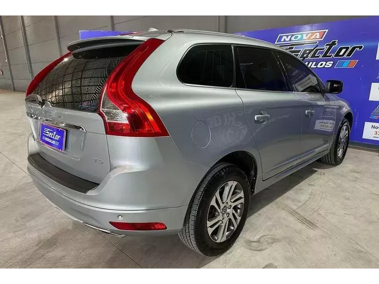 Volvo XC60 Prata 11