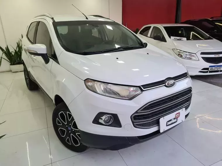 Ford Ecosport Branco 5