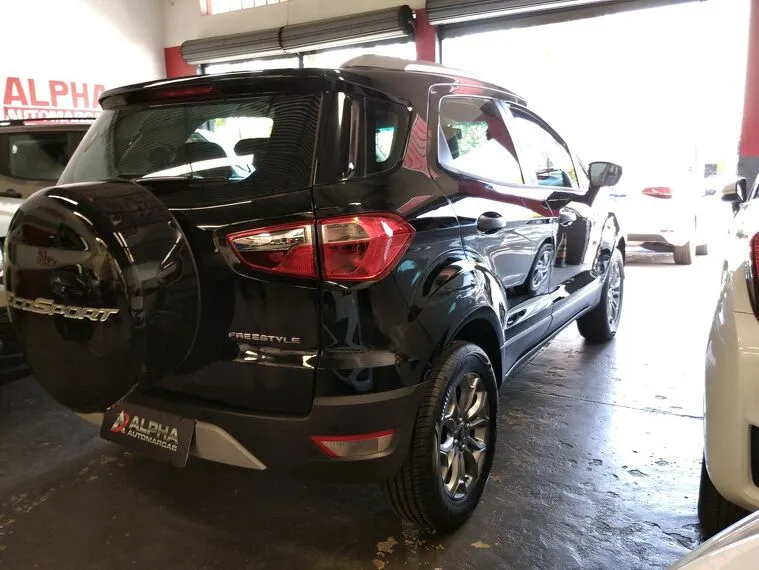 Ford Ecosport Preto 5