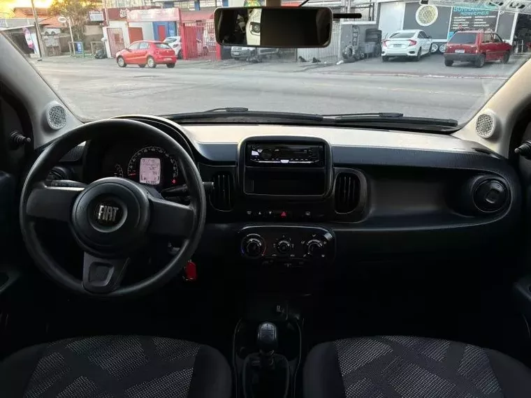 Fiat Mobi Prata 2