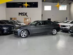 BMW 320i