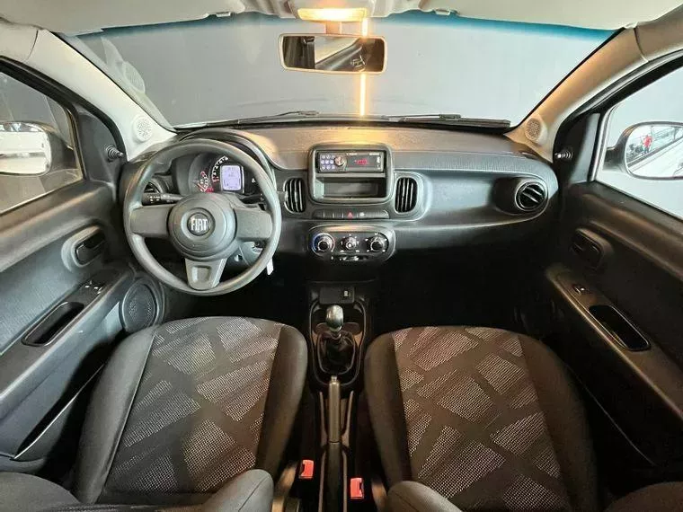 Fiat Mobi Prata 8