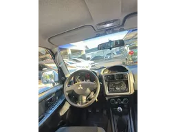 Mitsubishi Pajero TR4