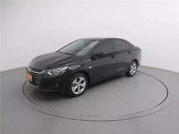 Chevrolet Onix Preto 10