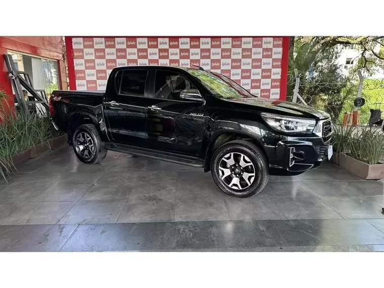 Toyota Hilux Preto 2