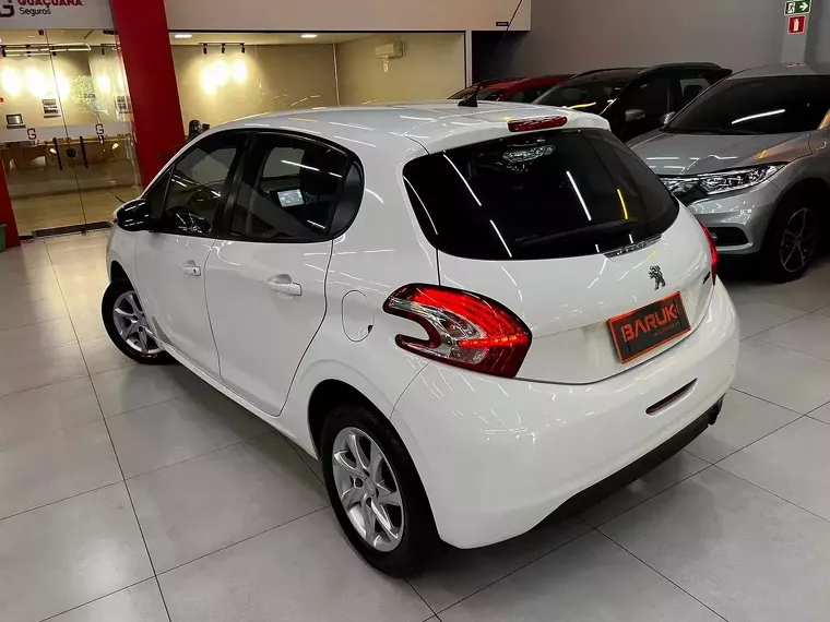 Peugeot 208 Branco 7