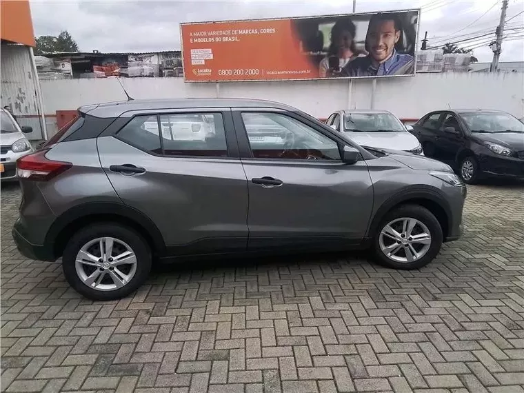 Nissan Kicks Cinza 8