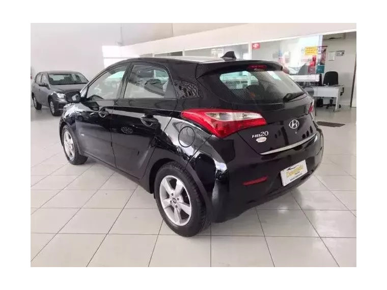 Hyundai HB20 Preto 9