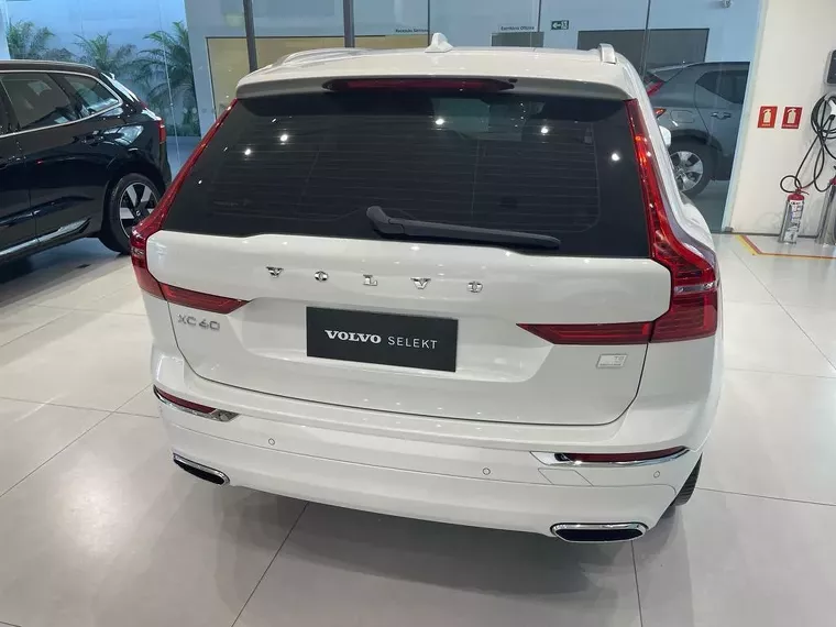 Volvo XC60 Branco 7