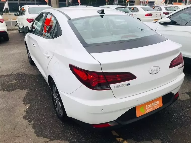 Hyundai HB20S Branco 6