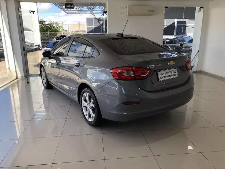 Chevrolet Cruze Cinza 13