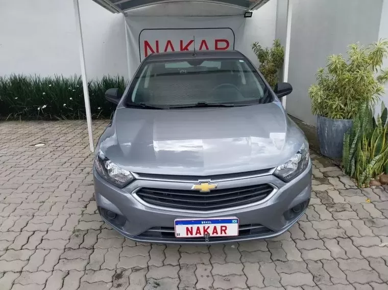 Chevrolet Onix Cinza 5