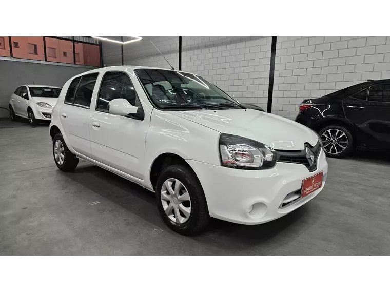 Renault Clio Branco 4