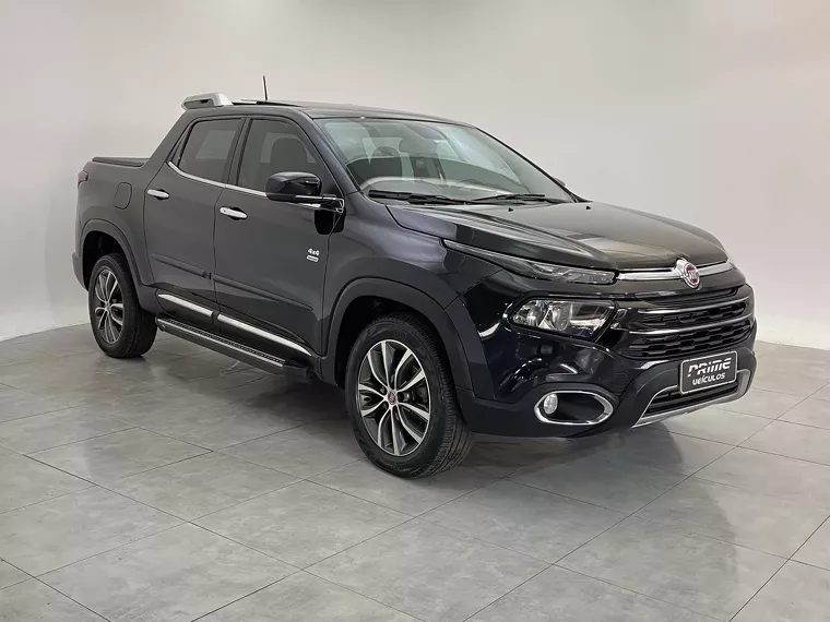 Fiat Toro Preto 3