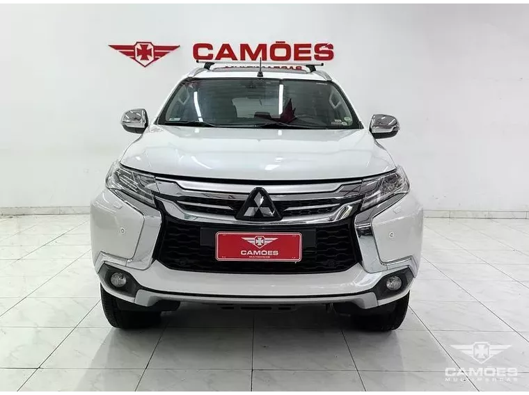 Mitsubishi Pajero Sport Branco 8