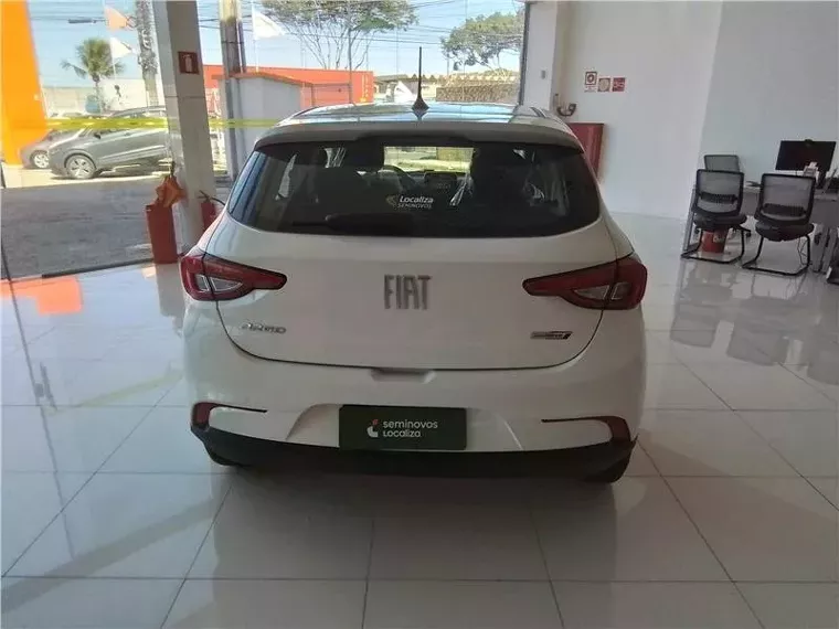 Fiat Argo Branco 2