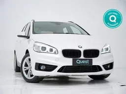 BMW 220i