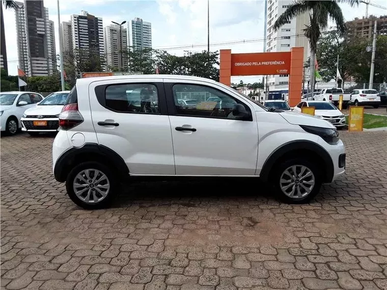 Fiat Mobi Branco 3