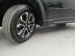 Jeep Commander