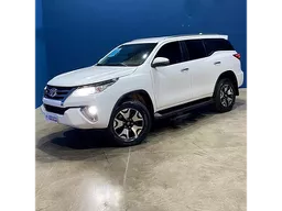 Toyota Hilux SW4
