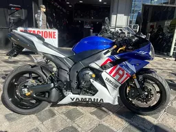 YZF R1