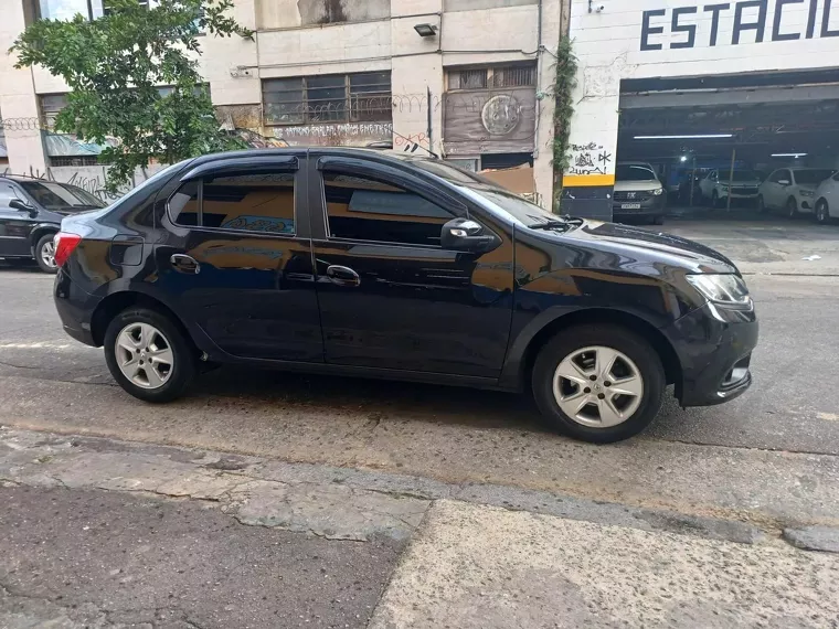 Renault Logan Preto 17