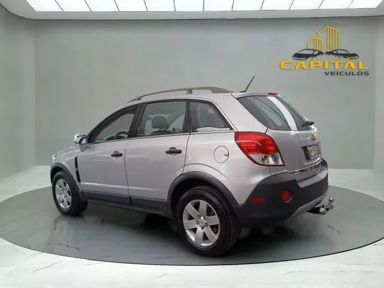 Chevrolet Captiva Prata 5