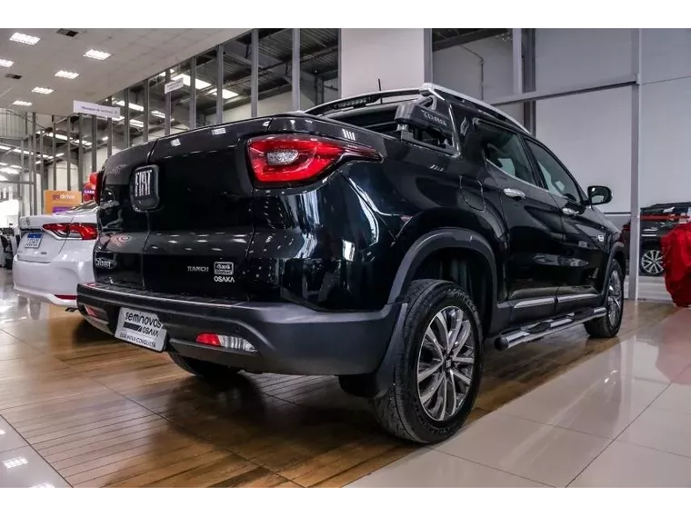 Fiat Toro Preto 9