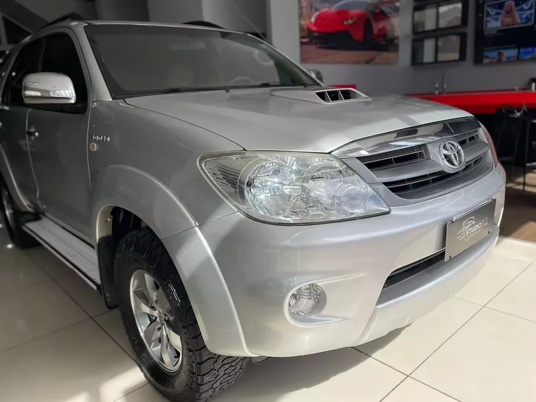 Toyota Hilux SW4 Prata 6