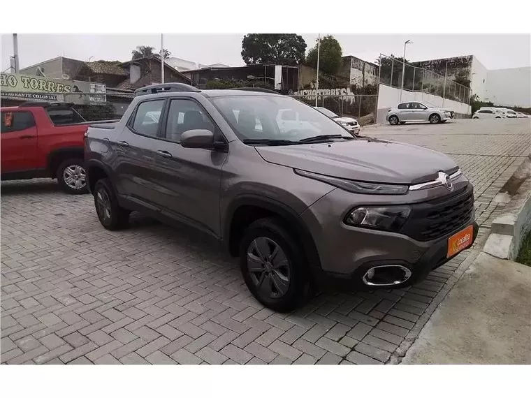 Fiat Toro Cinza 3