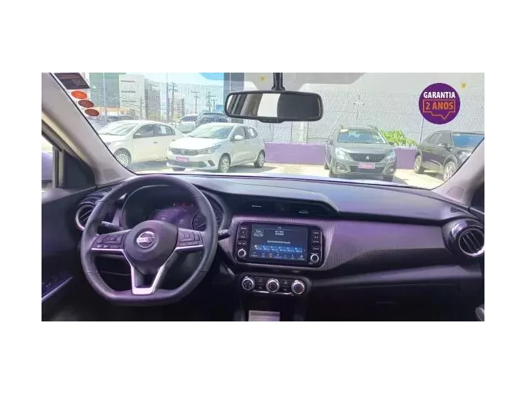 Nissan Kicks Prata 2