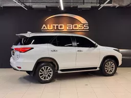 Toyota Hilux SW4