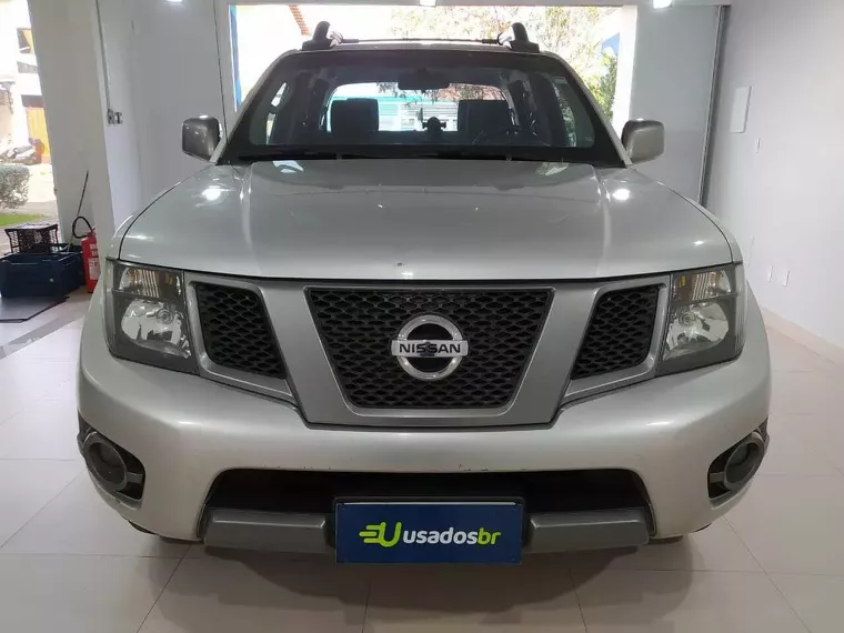 Nissan Frontier Prata 29