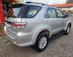 Toyota Hilux SW4
