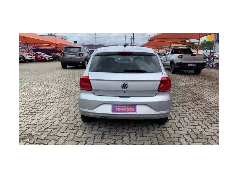 Volkswagen Gol Prata 5