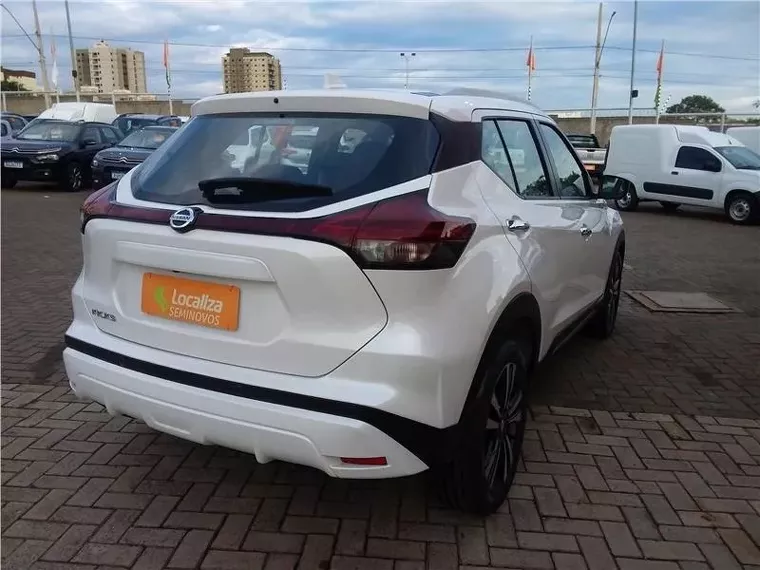 Nissan Kicks Branco 1