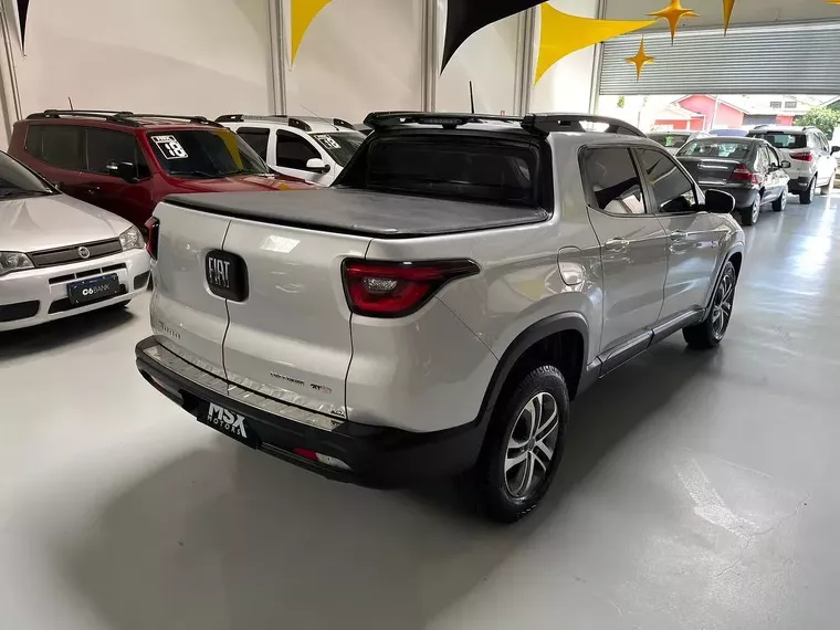 Fiat Toro Prata 17